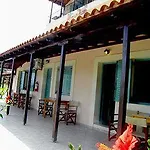 Anna Apart Otel Patitiri