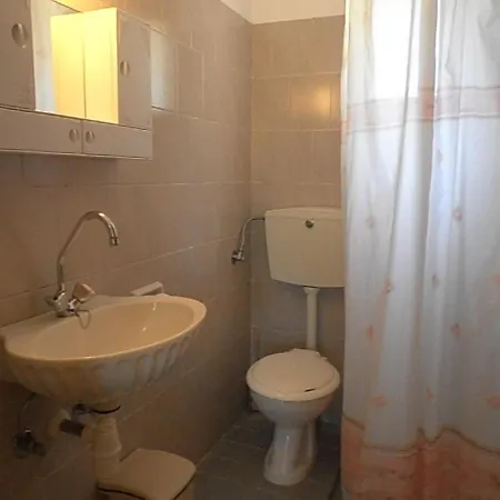 Anna Aparthotel 3*