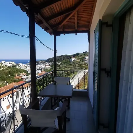 Aparthotel Anna Patitiri (Alonnisos)