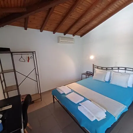 Aparthotel Anna Patitiri (Alonnisos)