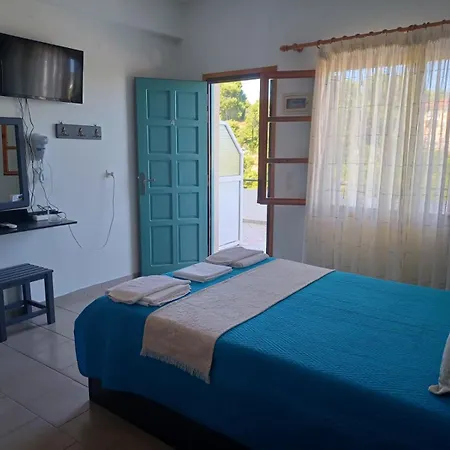 Aparthotel Anna Patitiri (Alonnisos)