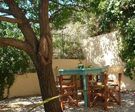 Aparthotel Anna Patitiri (Alonnisos)