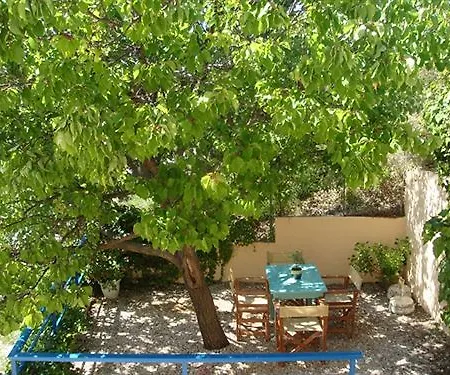 Aparthotel Anna Patitiri (Alonnisos)